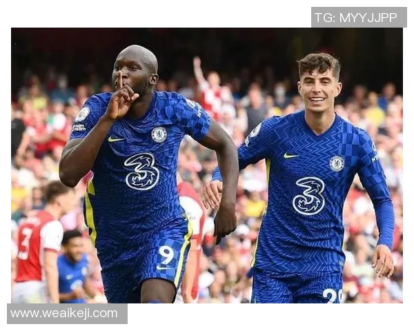 两大超级球星引领球队崛起 小球员如何在巨星光芒下成长