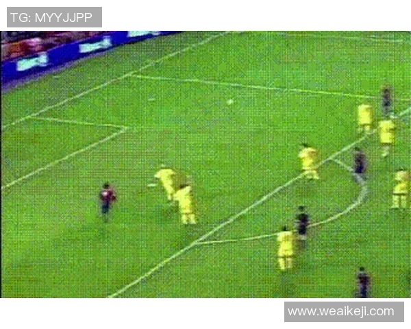 小罗传奇足球生涯回顾：技术与创意的完美结合