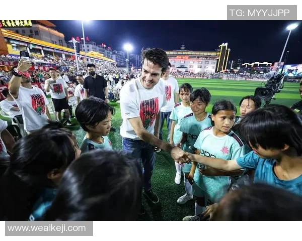 足球场上的球星语录解析：他们在比赛中常说的那些话与背后的故事